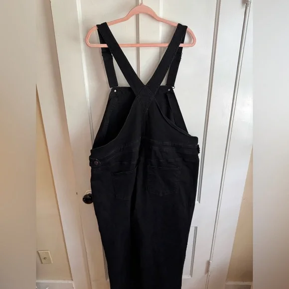 Universal Standard Black Overalls - Picture 4 of 6